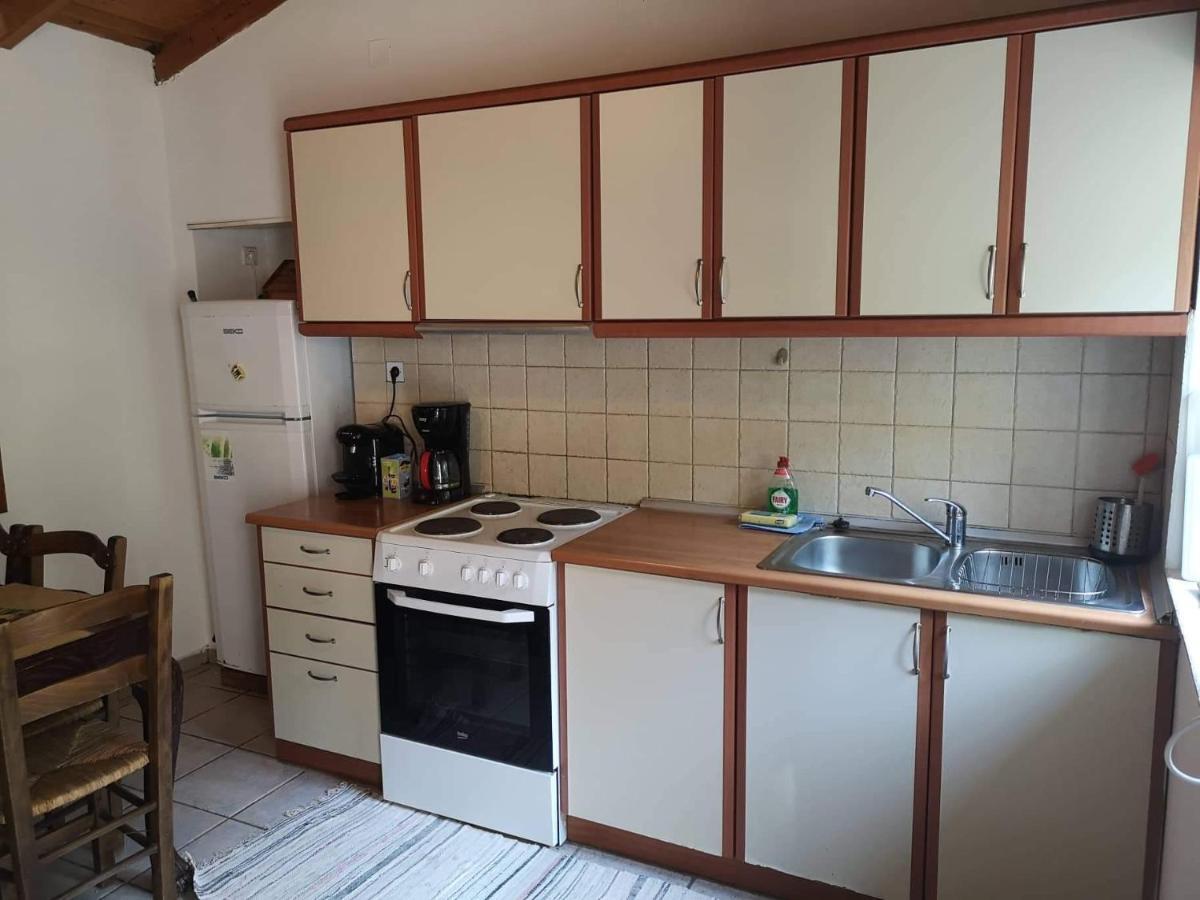 Rania'S Cottage Лакка Экстерьер фото